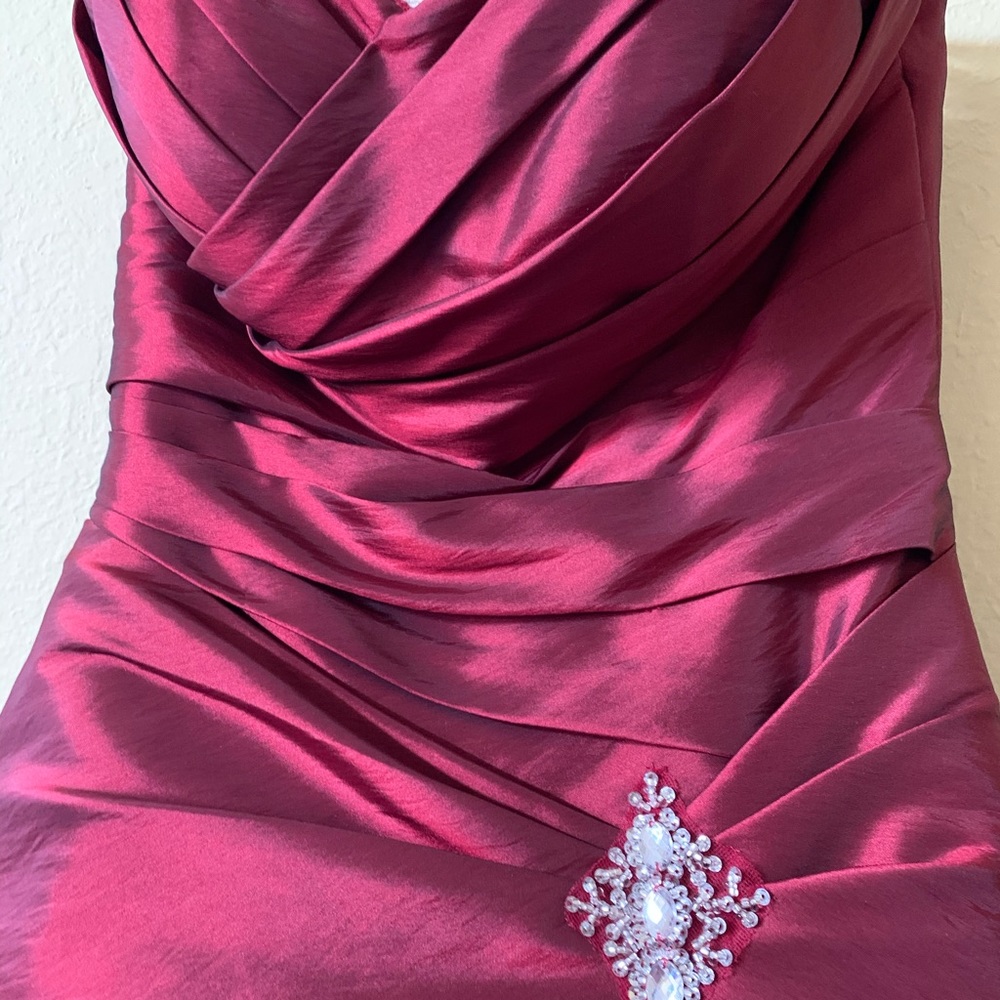 Sweetheart formal gown
